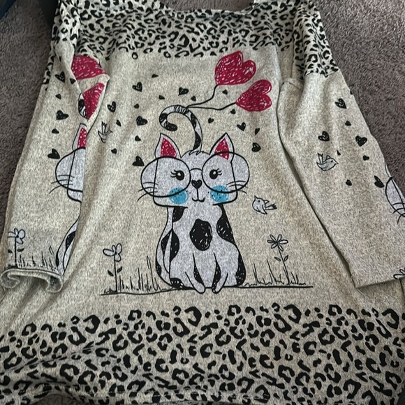 Cat Sweater - Picture 2 of 6